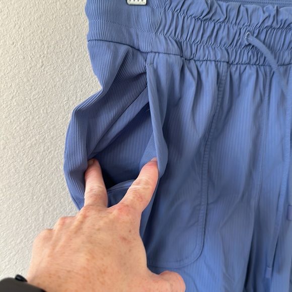 Lululemon Beyond The Studio Joggers High Waisted Bunched Periwinkle/Blue Size 8 - Picture 4 of 16